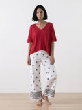 Conjunto de 2 piezas de Jersey Rojo y Pantalón Estampado